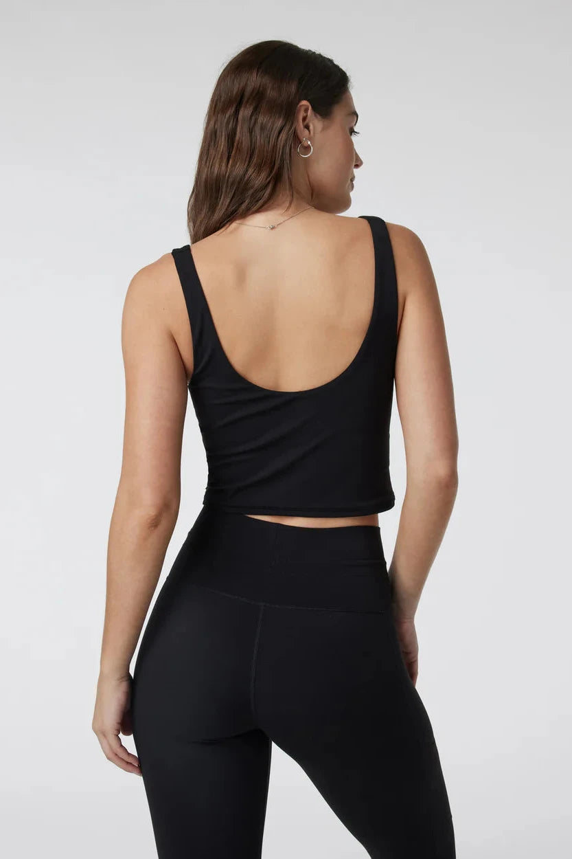 Daily Crop Activewear Vuori