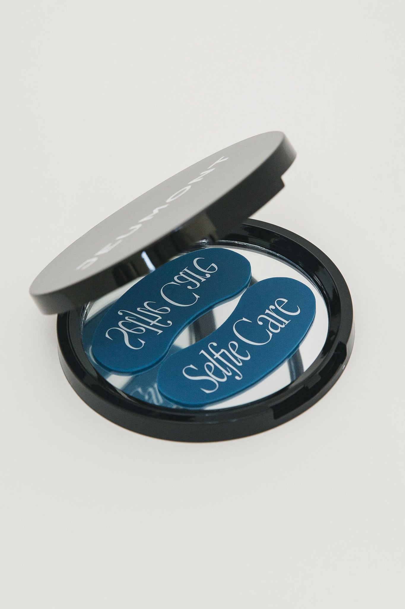 So Eye-Ronic Reusable Eye Mask Accessories Jeumont