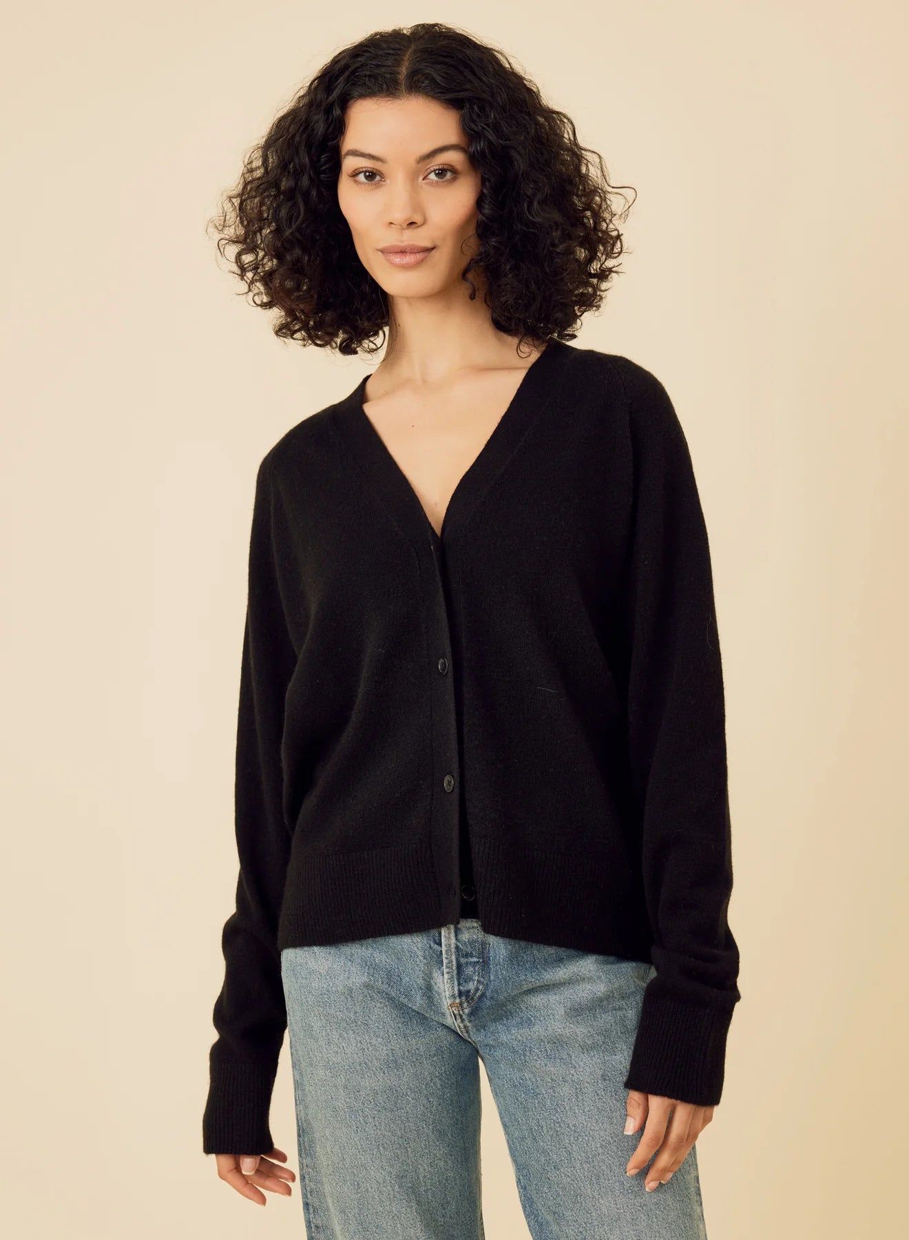 Sloane Cashmere Cardigan Sweaters & Knits One Grey Day