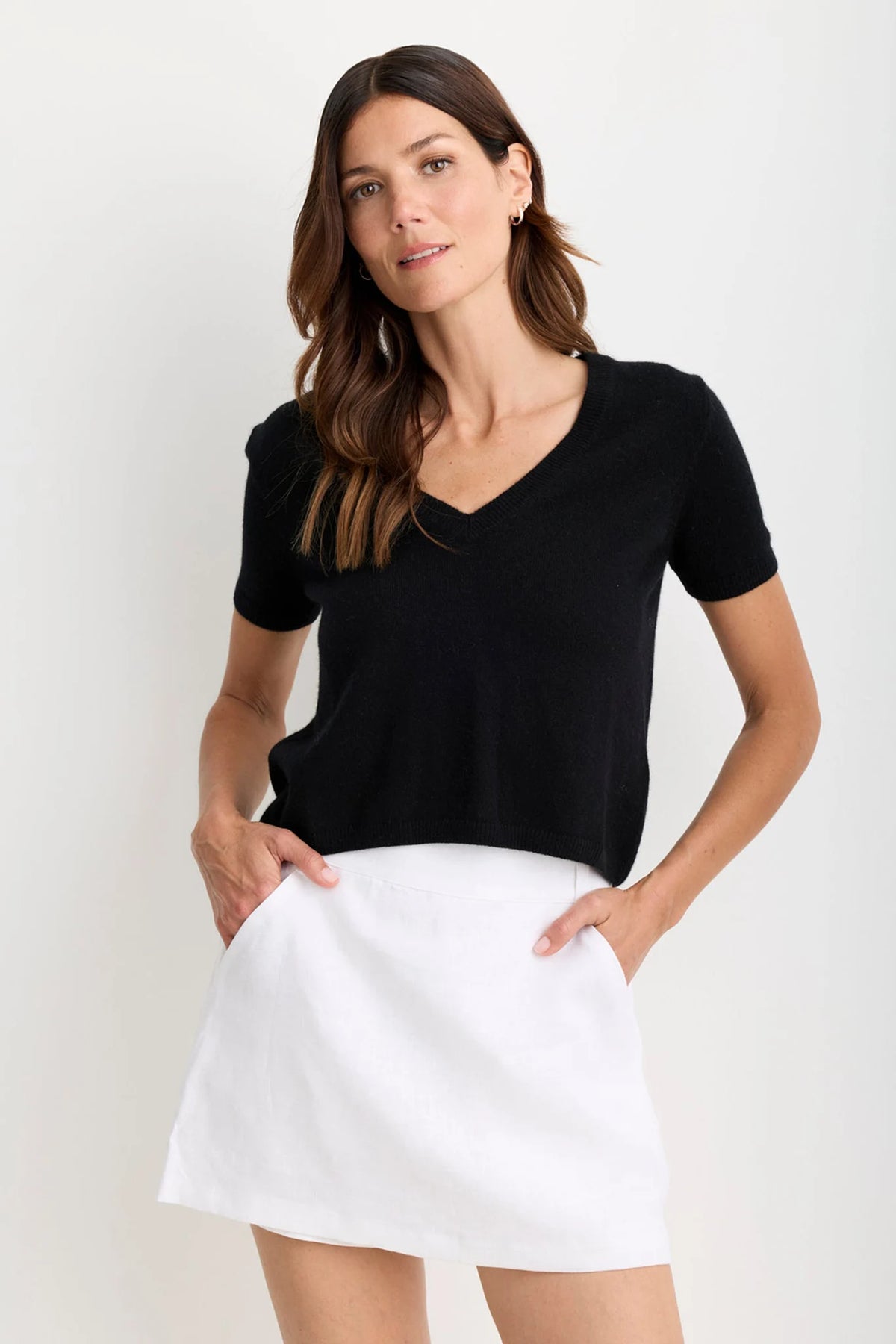 Kadri Cashmere V Neck Tee Sweaters &amp; Knits One Grey Day