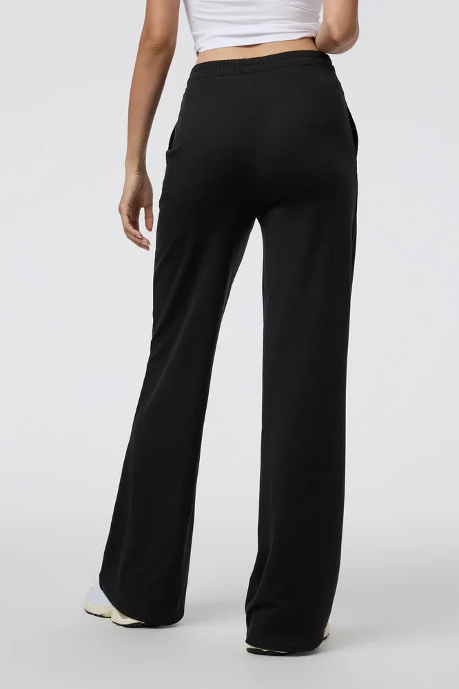 Halo Essential Wideleg Activewear Vuori