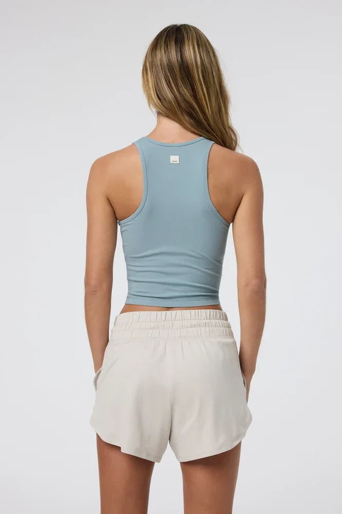 Pose Plyo Tank Activewear Vuori