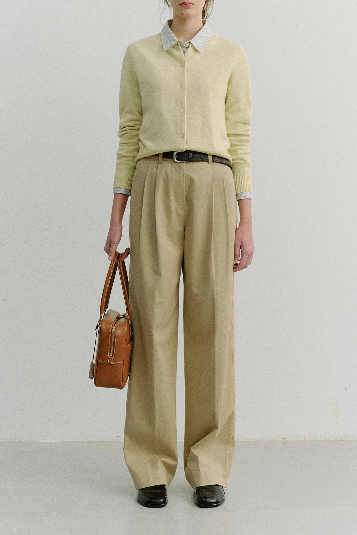 Essential Crewneck Knit Cardigan Sweaters &amp; Knits Dunst