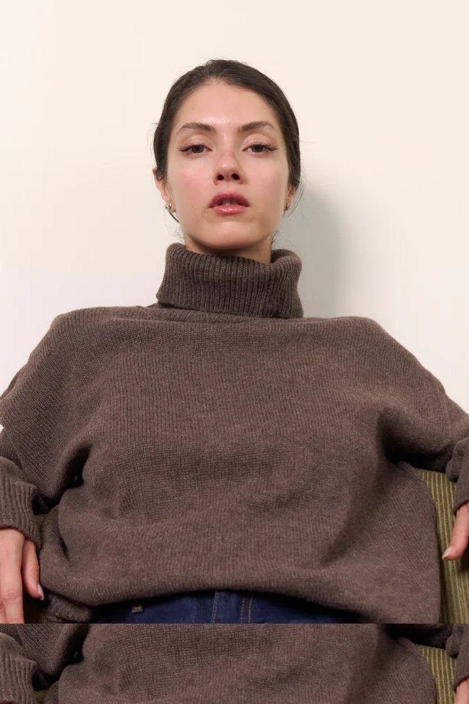Hugme Turtleneck Sweaters & Knits Givéh