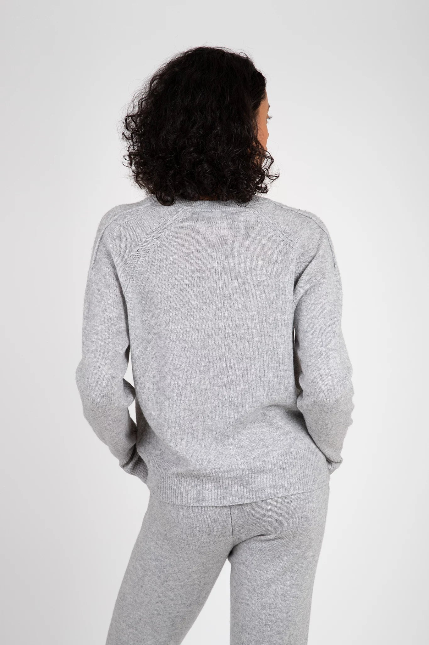Sloane Cashmere V-Neck Sweaters &amp; Knits One Grey Day
