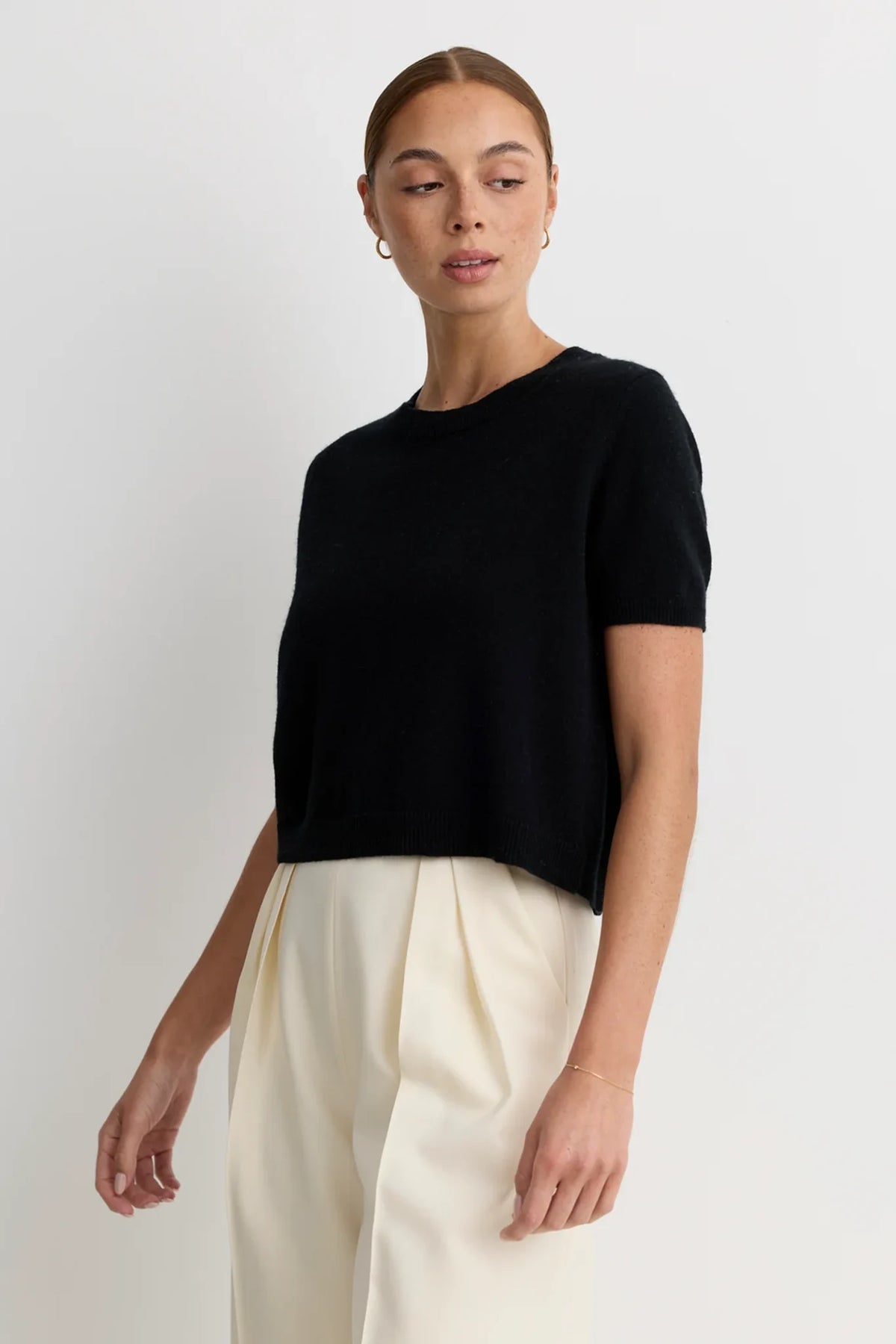 Kadri Cashmere Crew Tee Sweaters &amp; Knits One Grey Day