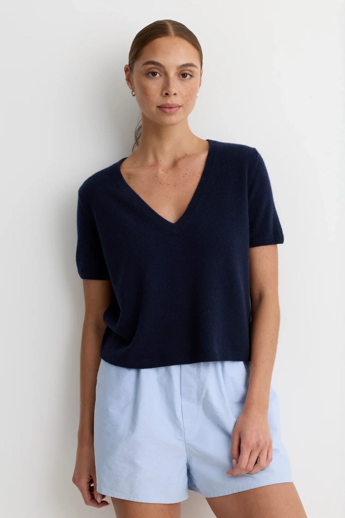 Kadri Cashmere V Neck Tee Sweaters &amp; Knits One Grey Day