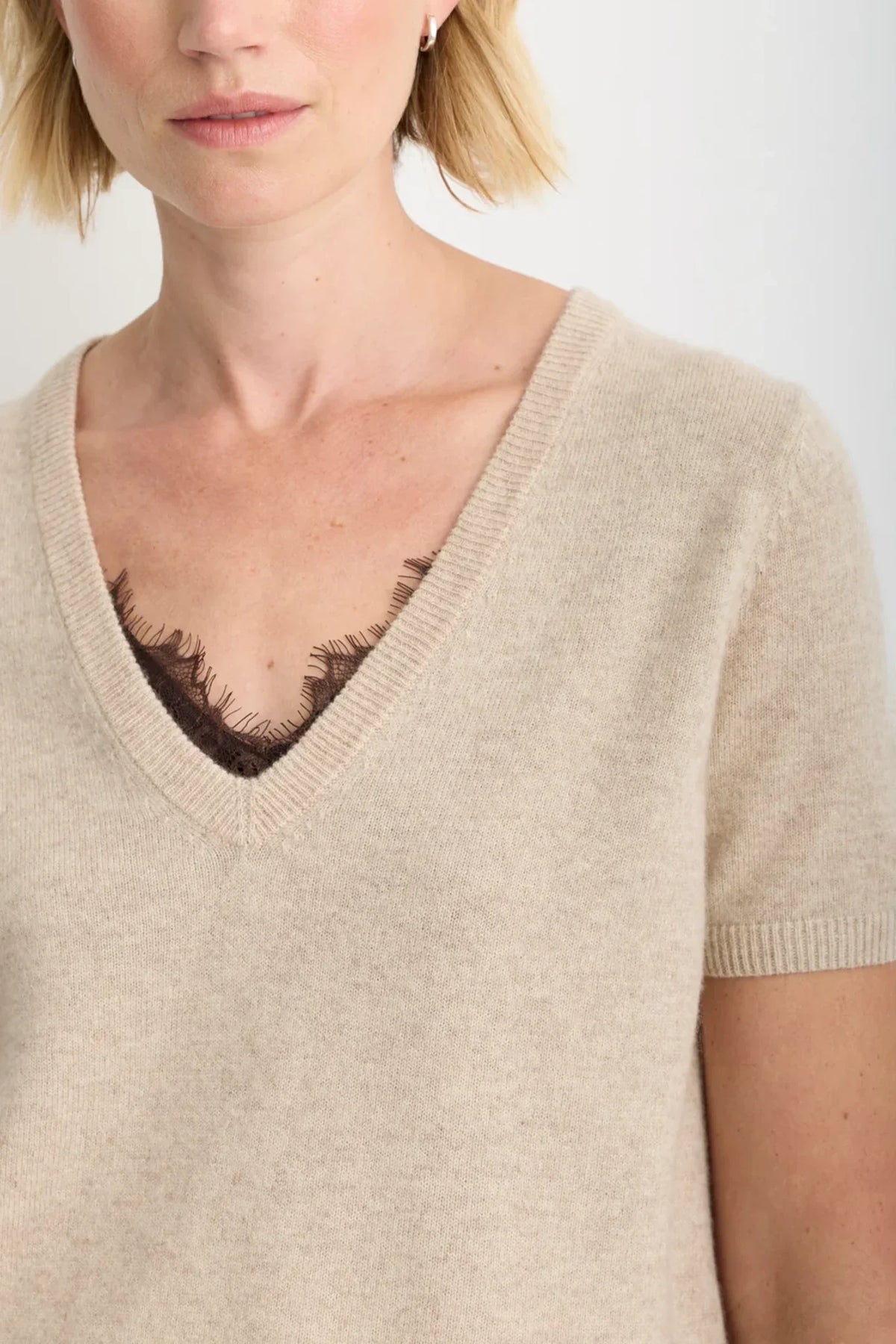 Kadri Cashmere V Neck Tee Sweaters &amp; Knits One Grey Day