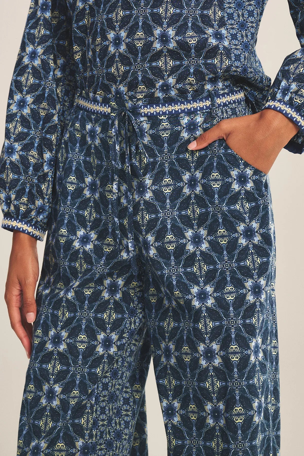 Kendra Pant Pants Velvet by Graham & Spencer