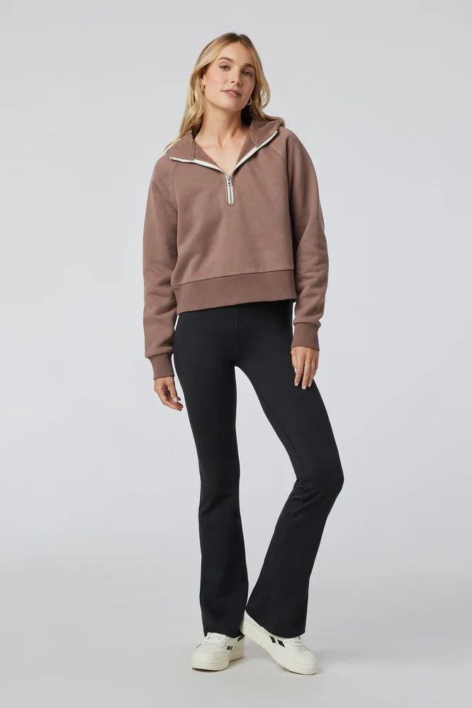Halo Slim Flare Activewear Vuori